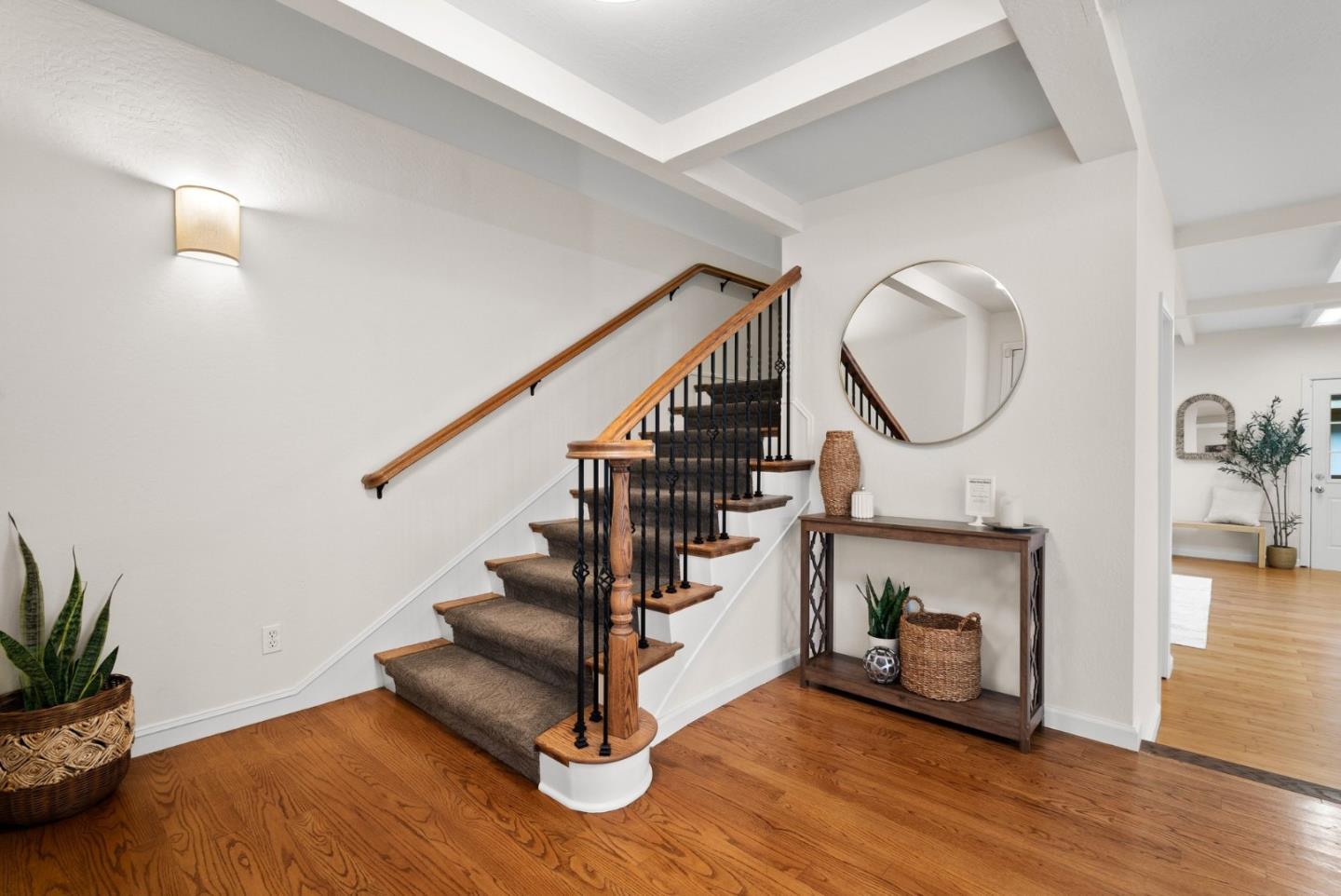 Detail Gallery Image 4 of 36 For 600 Cook Way, Ben Lomond,  CA 95005 - 4 Beds | 2/1 Baths