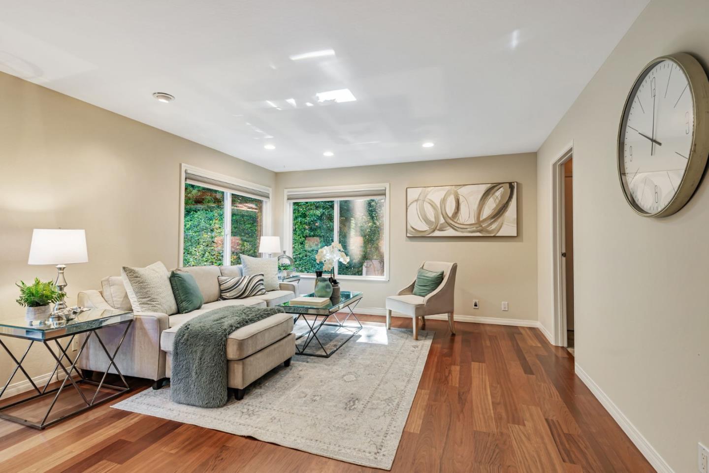 Detail Gallery Image 11 of 40 For 1521 Cherrywood Dr, San Mateo,  CA 94403 - 5 Beds | 2/1 Baths