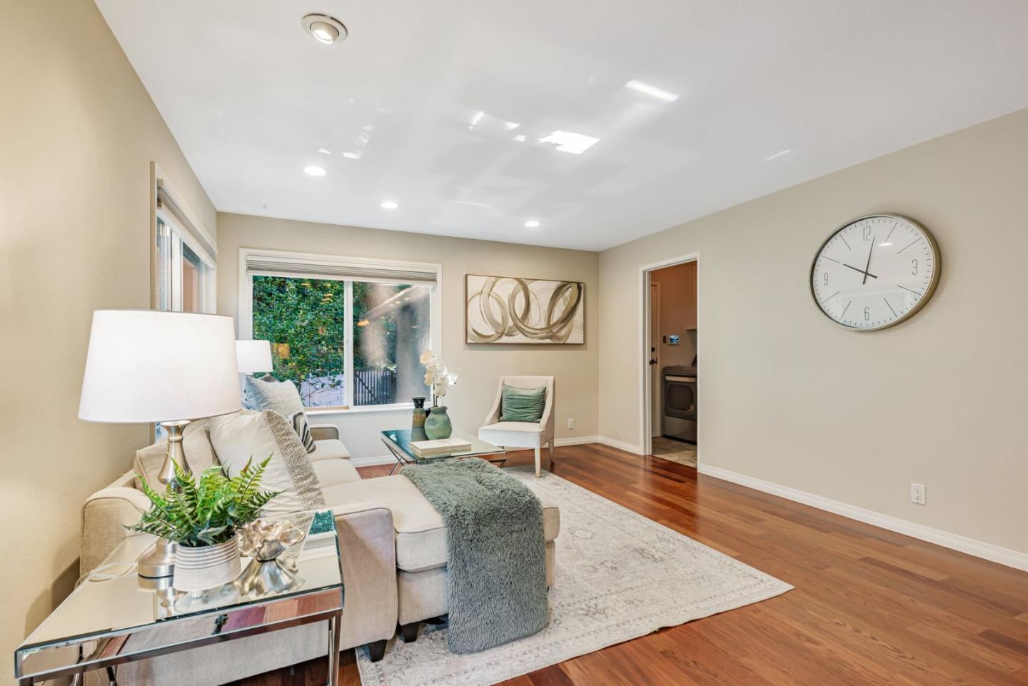 Detail Gallery Image 12 of 40 For 1521 Cherrywood Dr, San Mateo,  CA 94403 - 5 Beds | 2/1 Baths