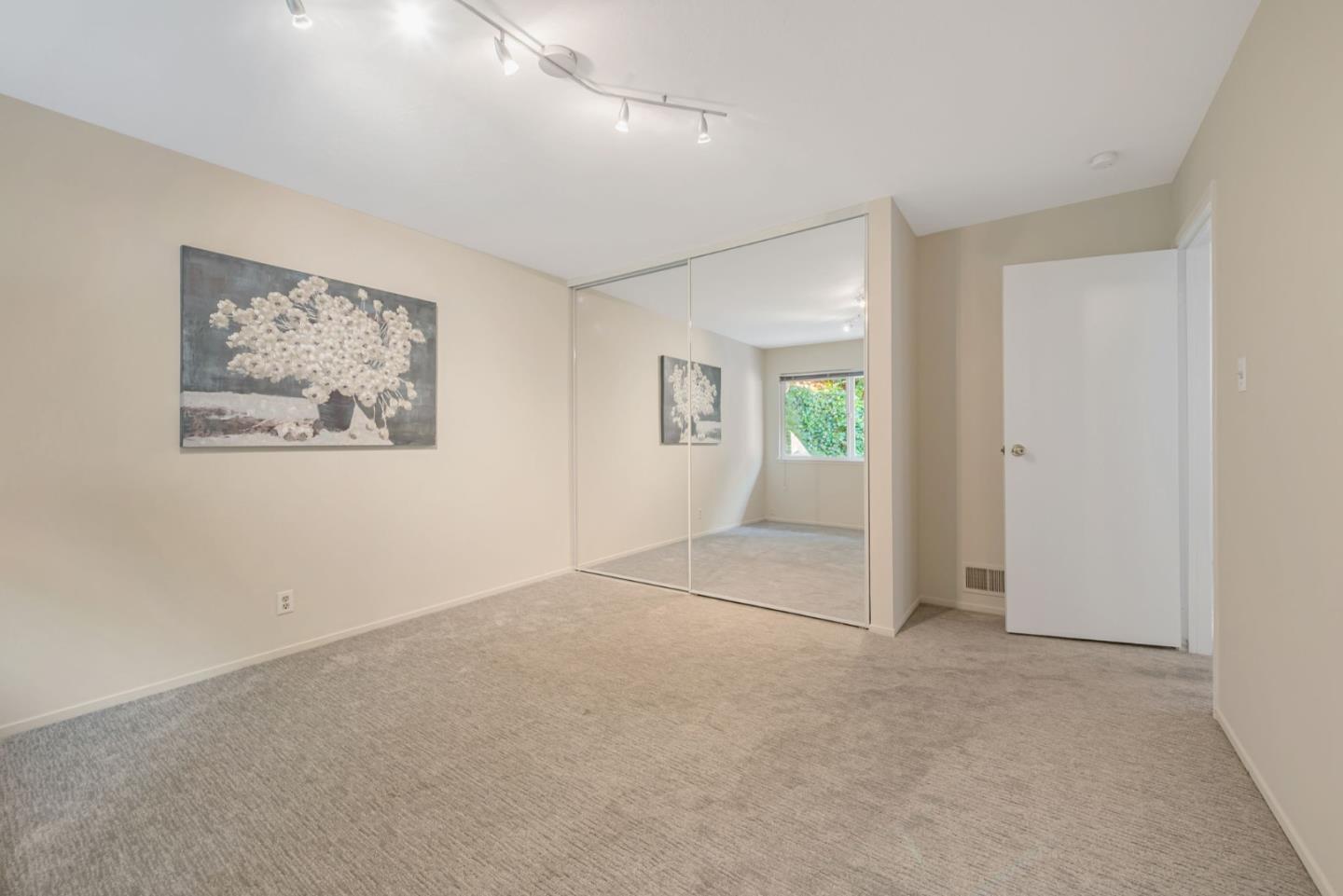 Detail Gallery Image 30 of 40 For 1521 Cherrywood Dr, San Mateo,  CA 94403 - 5 Beds | 2/1 Baths