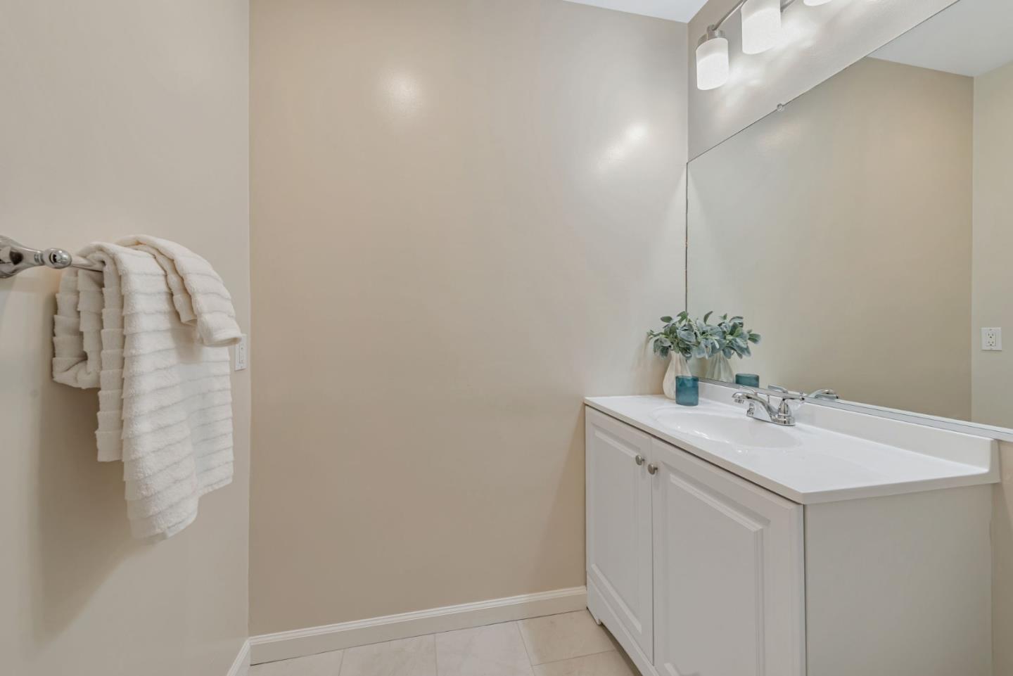 Detail Gallery Image 33 of 40 For 1521 Cherrywood Dr, San Mateo,  CA 94403 - 5 Beds | 2/1 Baths