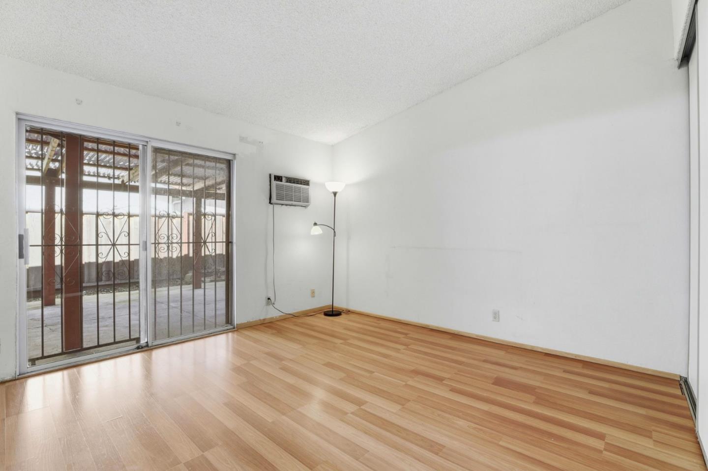 Detail Gallery Image 16 of 38 For 2834 Rainwood Ct, San Jose,  CA 95148 - 4 Beds | 2 Baths