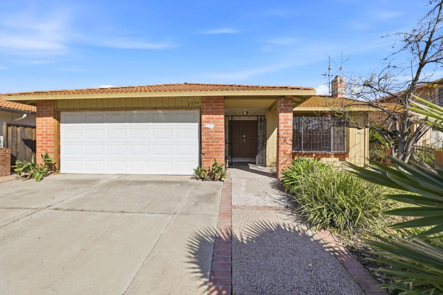 Detail Gallery Image 2 of 38 For 2834 Rainwood Ct, San Jose,  CA 95148 - 4 Beds | 2 Baths