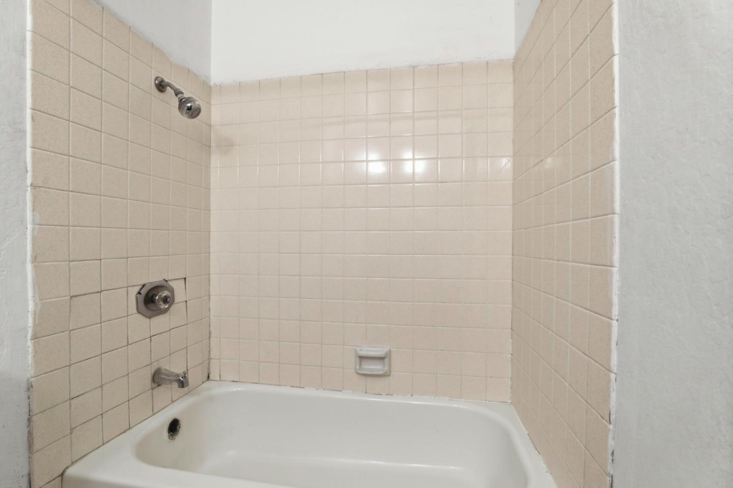 Detail Gallery Image 23 of 38 For 2834 Rainwood Ct, San Jose,  CA 95148 - 4 Beds | 2 Baths