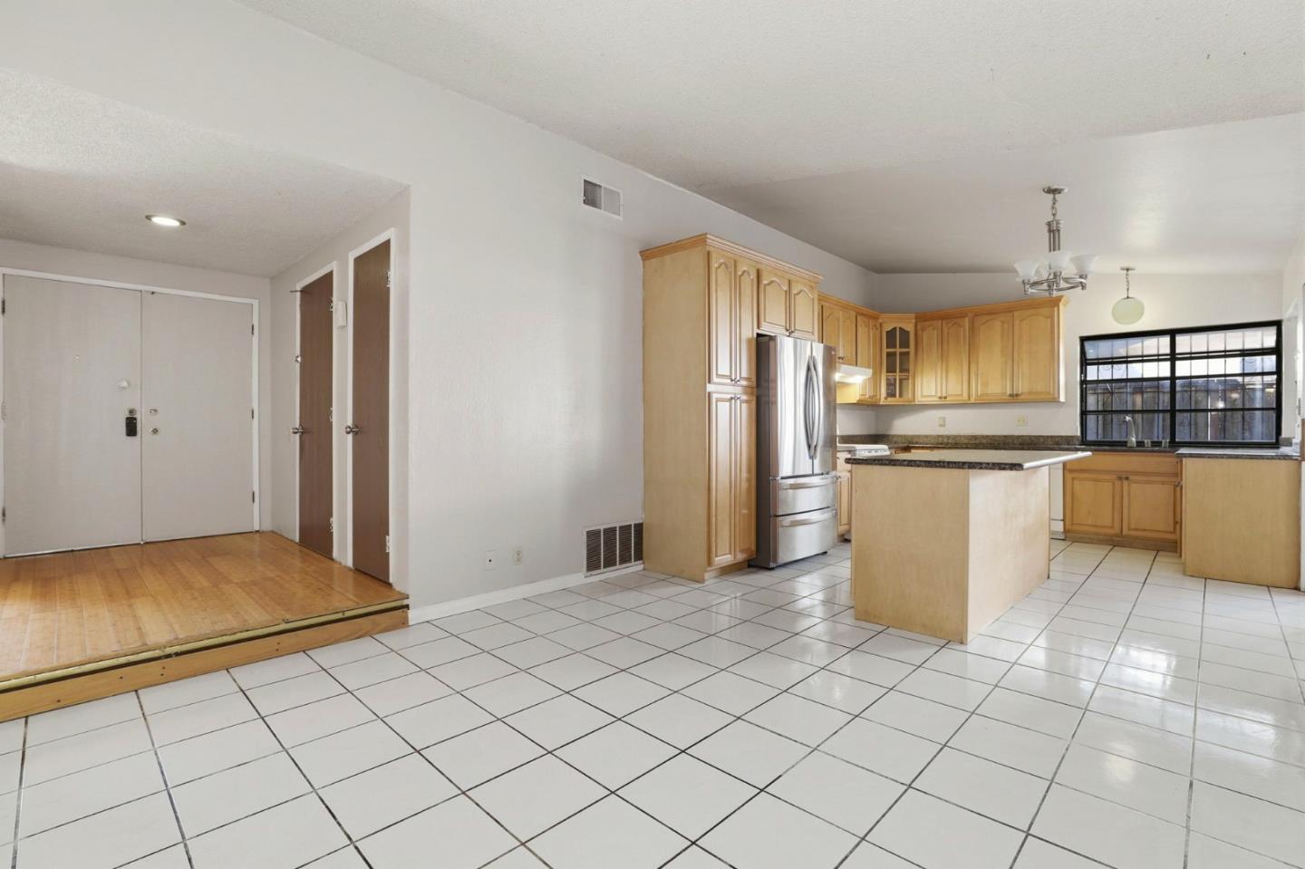 Detail Gallery Image 9 of 38 For 2834 Rainwood Ct, San Jose,  CA 95148 - 4 Beds | 2 Baths