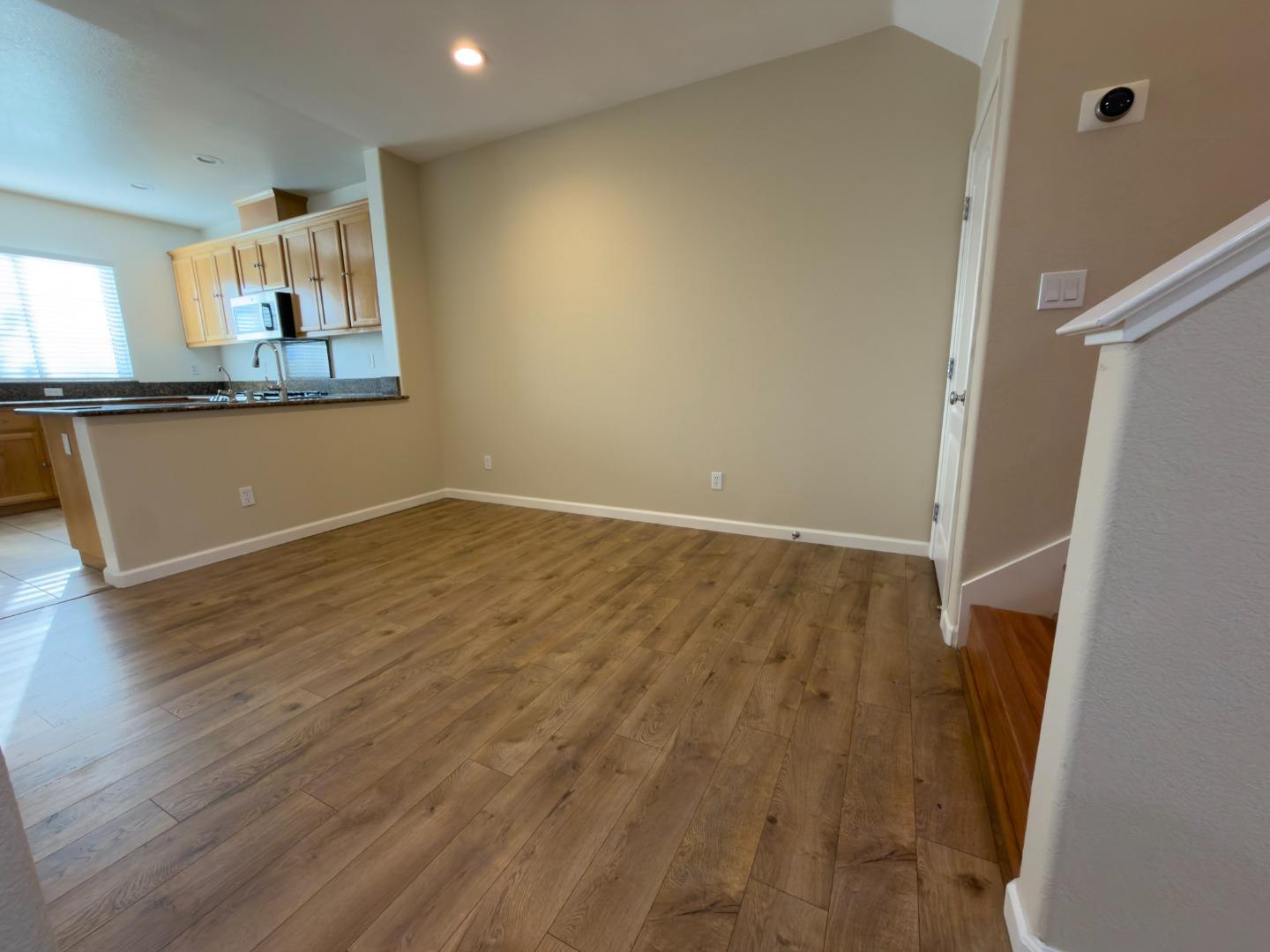 Detail Gallery Image 4 of 28 For 2189 Pomme Ct, San Jose,  CA 95125 - 3 Beds | 3 Baths