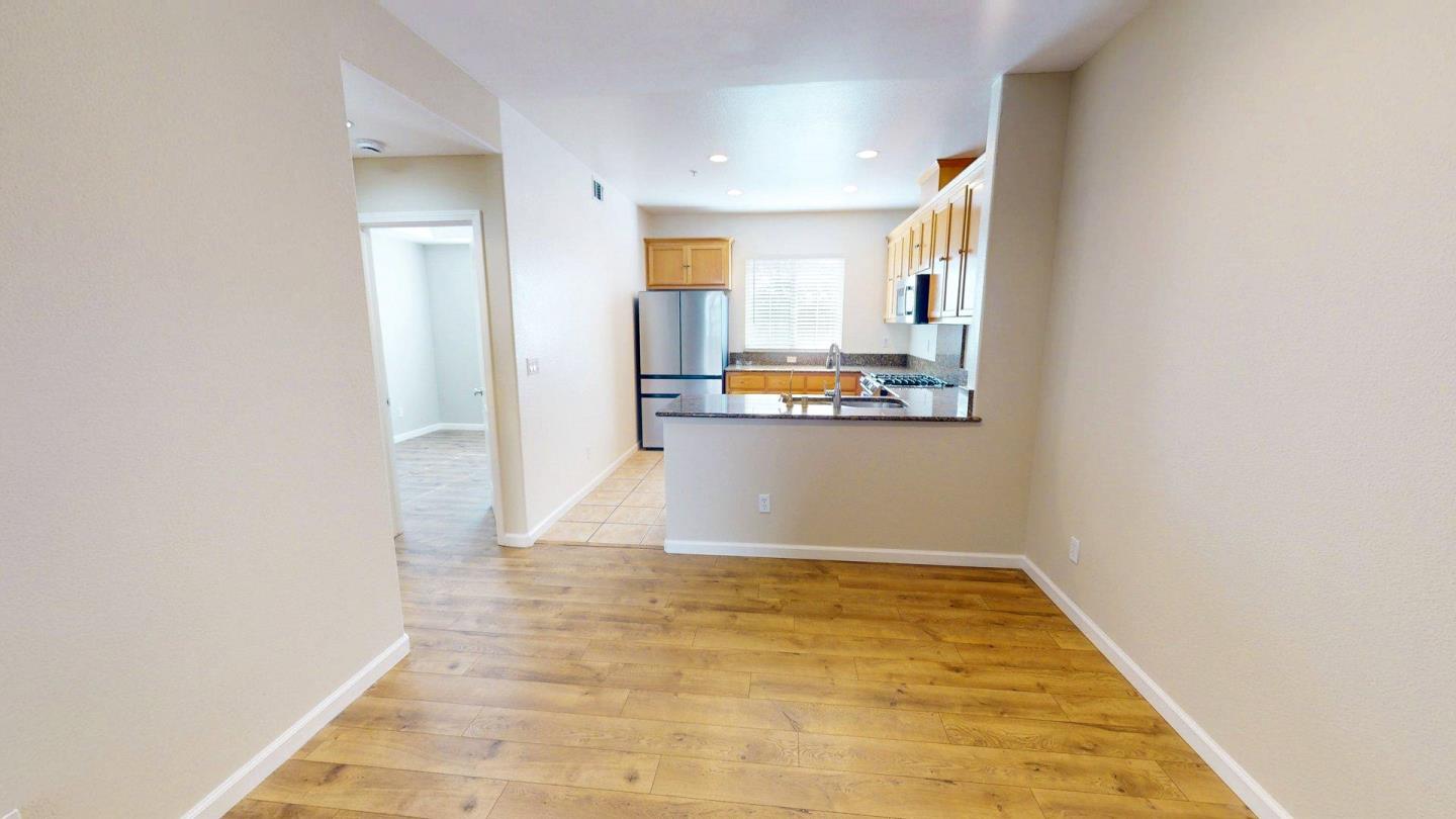 Detail Gallery Image 9 of 28 For 2189 Pomme Ct, San Jose,  CA 95125 - 3 Beds | 3 Baths