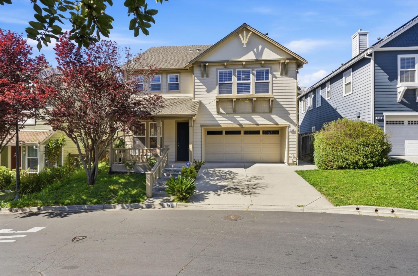 Detail Gallery Image 2 of 51 For 166 Kensington Cir, Hercules,  CA 94547 - 4 Beds | 3/1 Baths