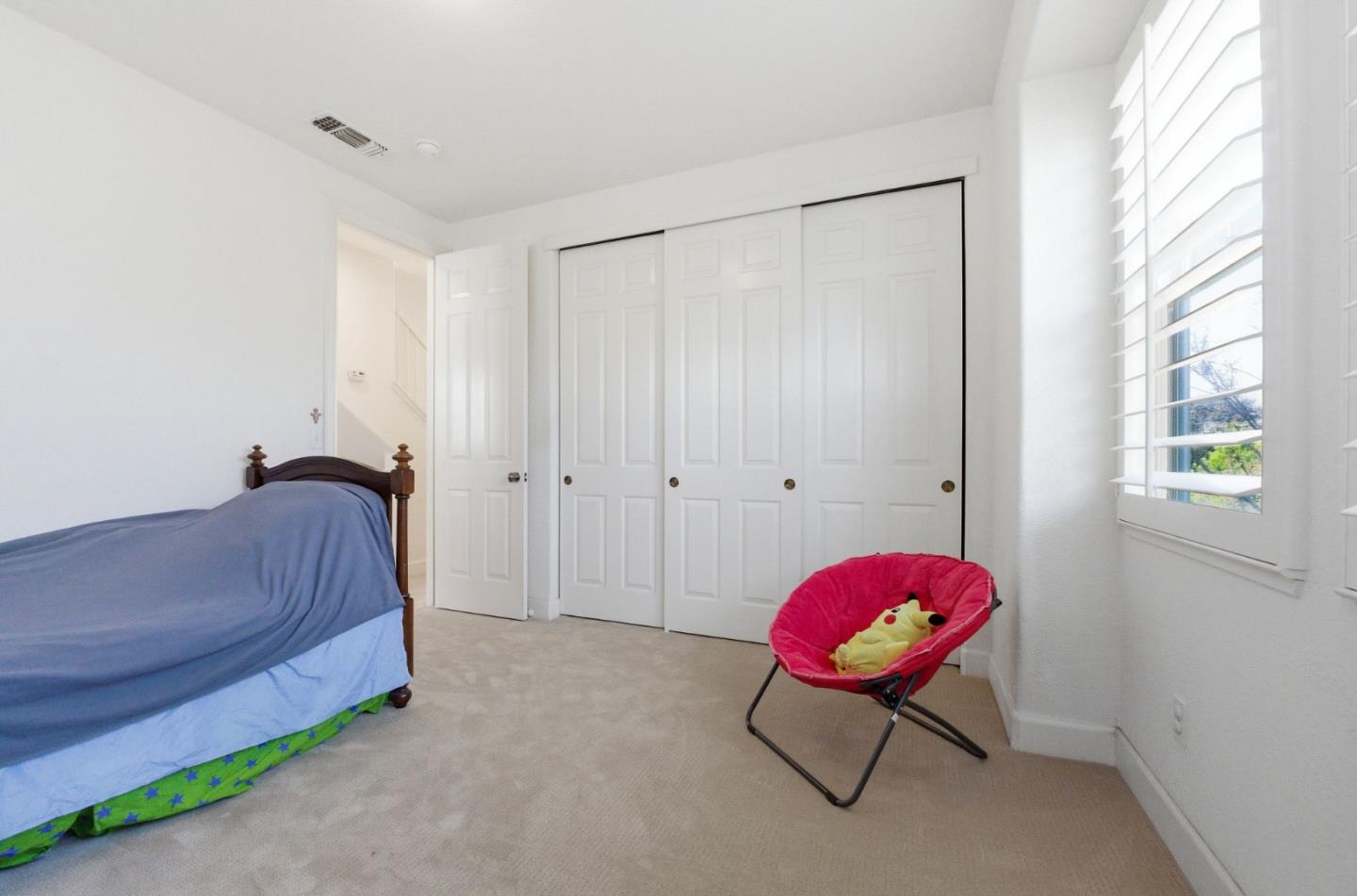 Detail Gallery Image 30 of 51 For 166 Kensington Cir, Hercules,  CA 94547 - 4 Beds | 3/1 Baths