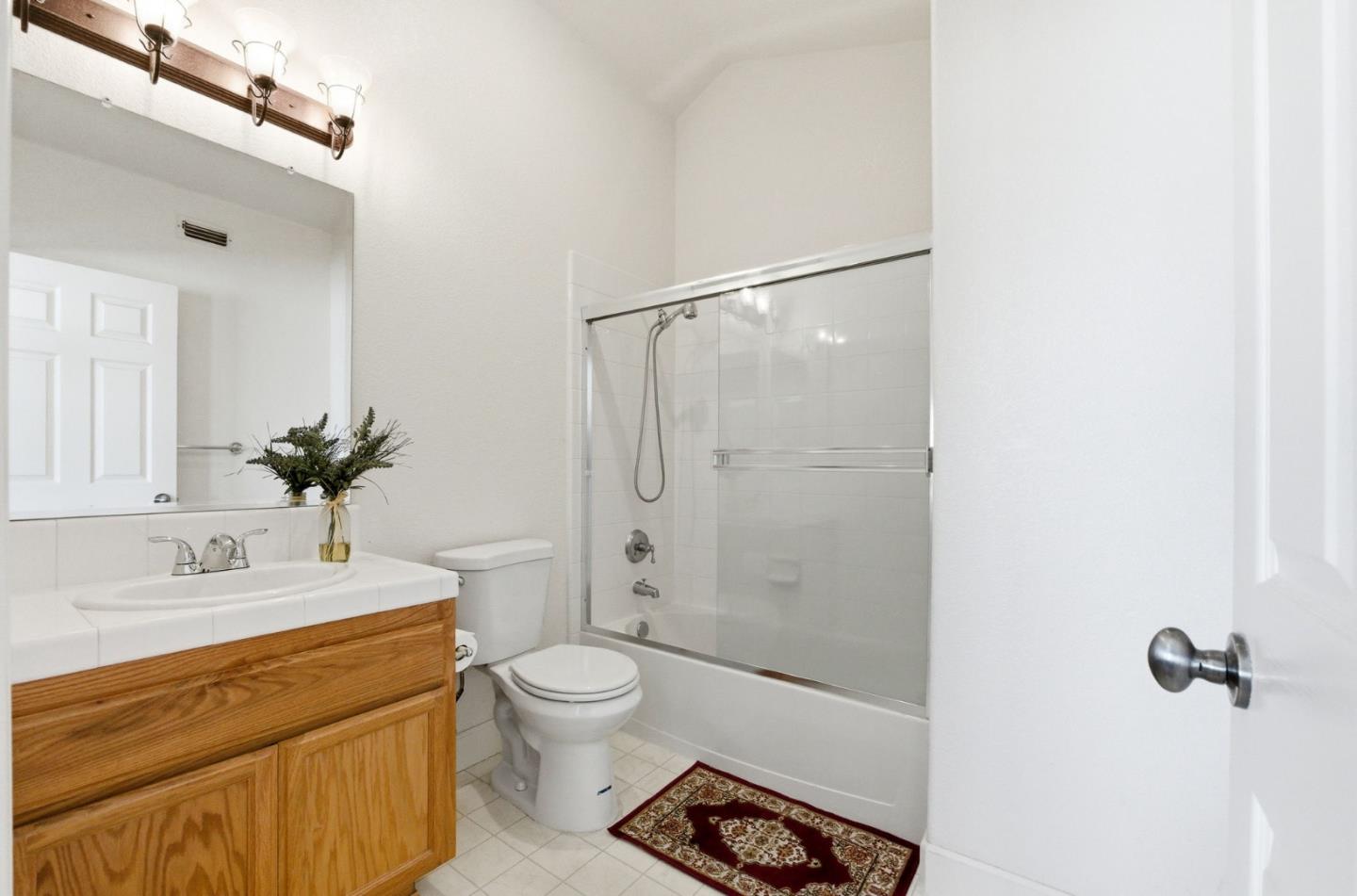 Detail Gallery Image 41 of 51 For 166 Kensington Cir, Hercules,  CA 94547 - 4 Beds | 3/1 Baths