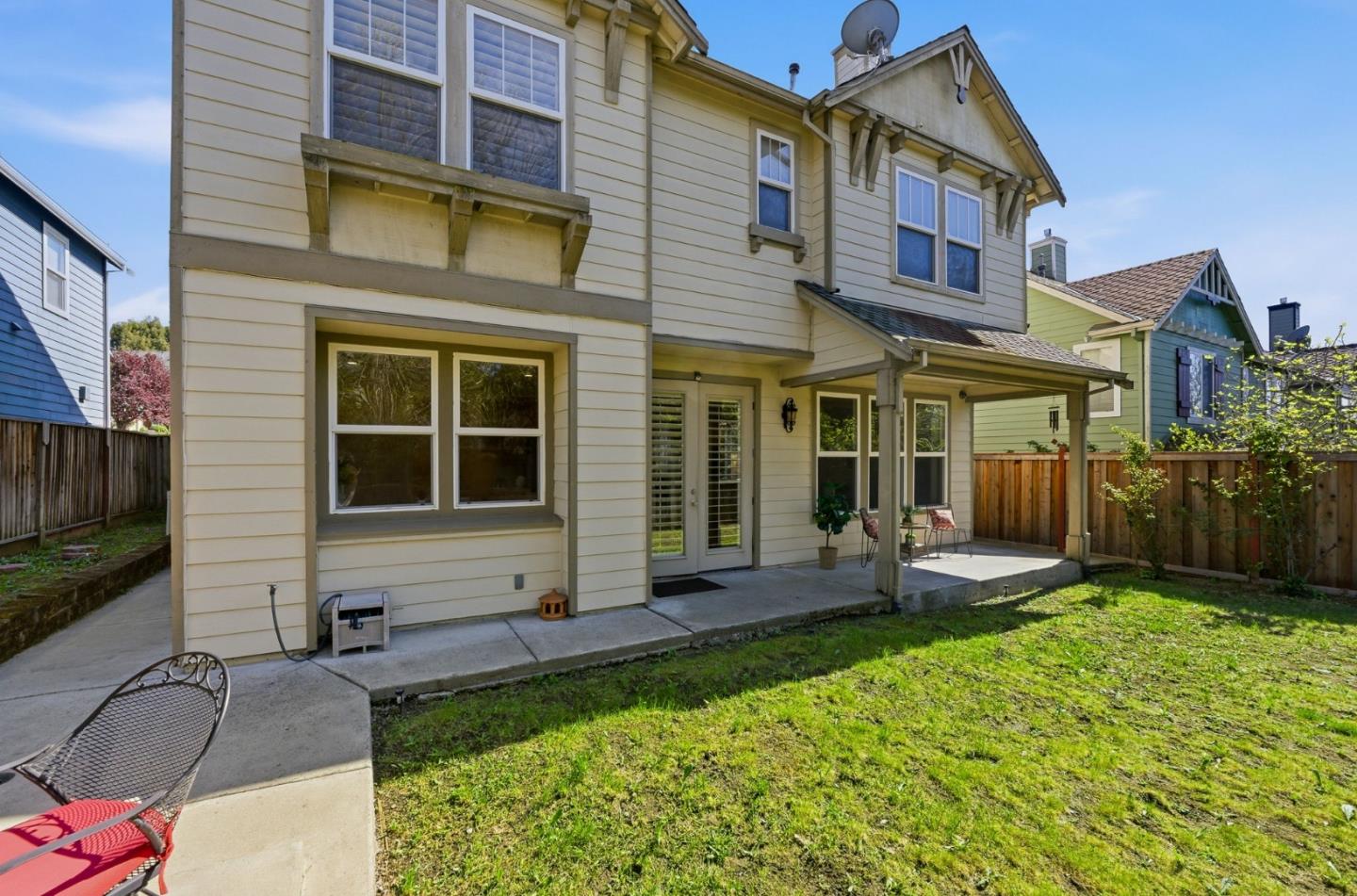 Detail Gallery Image 44 of 51 For 166 Kensington Cir, Hercules,  CA 94547 - 4 Beds | 3/1 Baths