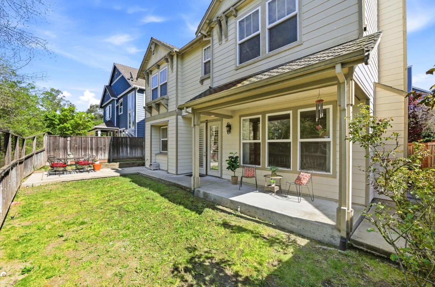 Detail Gallery Image 46 of 51 For 166 Kensington Cir, Hercules,  CA 94547 - 4 Beds | 3/1 Baths