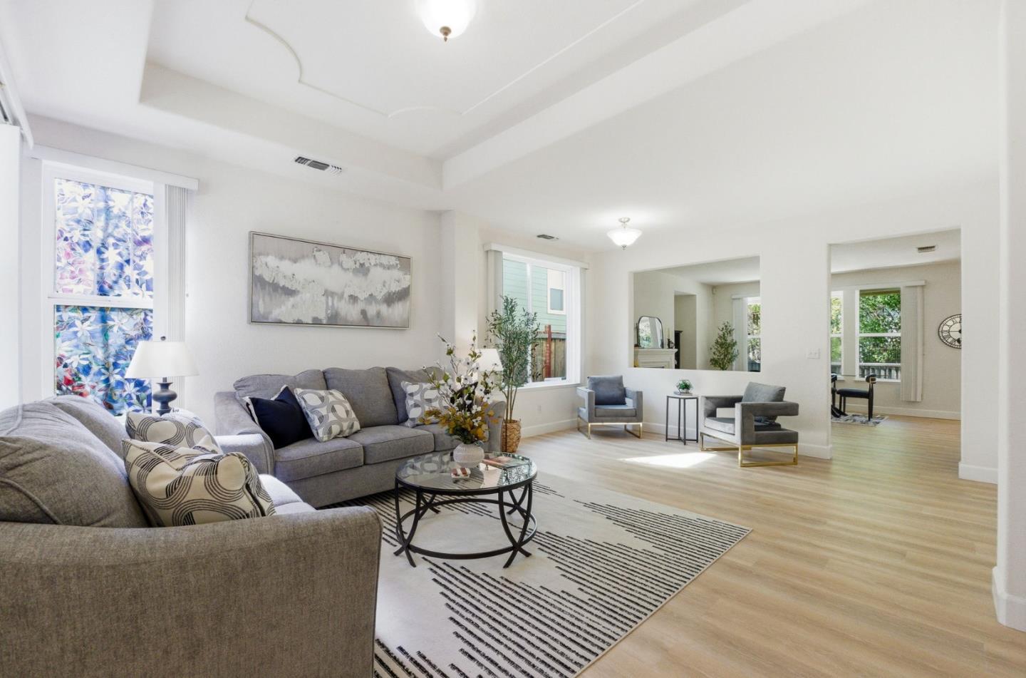 Detail Gallery Image 5 of 51 For 166 Kensington Cir, Hercules,  CA 94547 - 4 Beds | 3/1 Baths