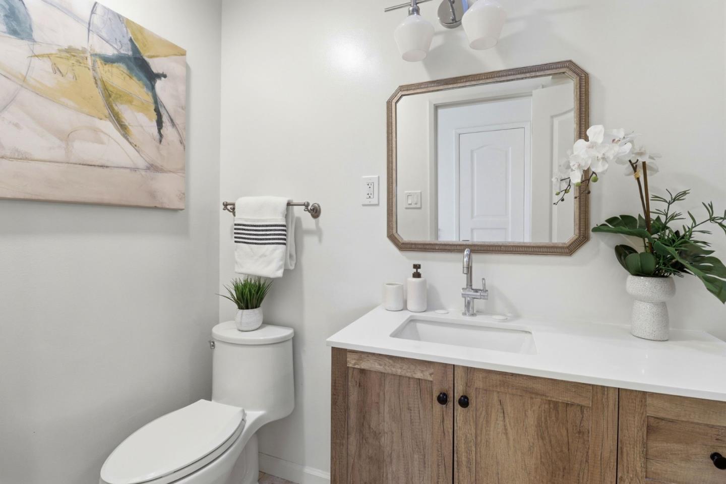 Detail Gallery Image 18 of 55 For 104 Winding Way, San Carlos,  CA 94070 - 3 Beds | 2 Baths