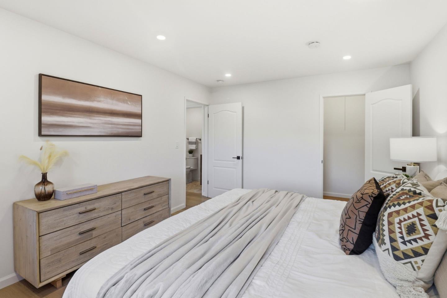 Detail Gallery Image 23 of 55 For 104 Winding Way, San Carlos,  CA 94070 - 3 Beds | 2 Baths