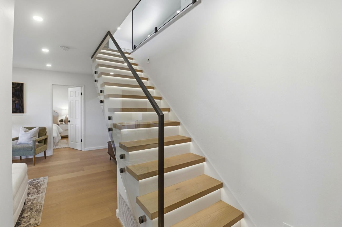 Detail Gallery Image 24 of 55 For 104 Winding Way, San Carlos,  CA 94070 - 3 Beds | 2 Baths