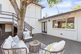 Detail Gallery Image 3 of 55 For 104 Winding Way, San Carlos,  CA 94070 - 3 Beds | 2 Baths