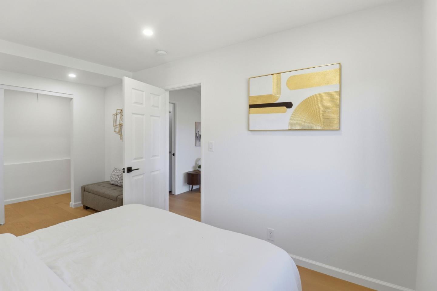 Detail Gallery Image 34 of 55 For 104 Winding Way, San Carlos,  CA 94070 - 3 Beds | 2 Baths