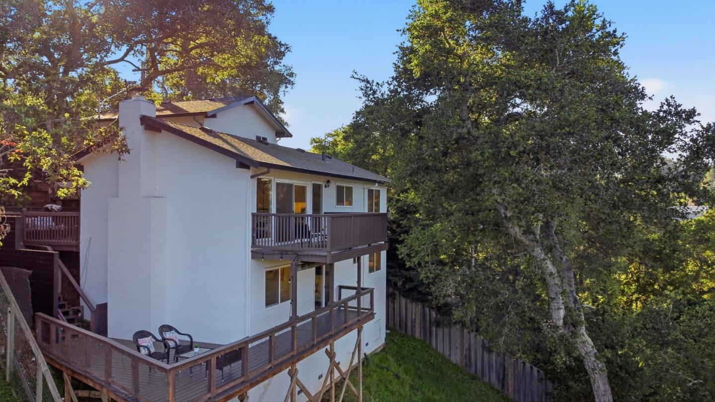 Detail Gallery Image 46 of 55 For 104 Winding Way, San Carlos,  CA 94070 - 3 Beds | 2 Baths