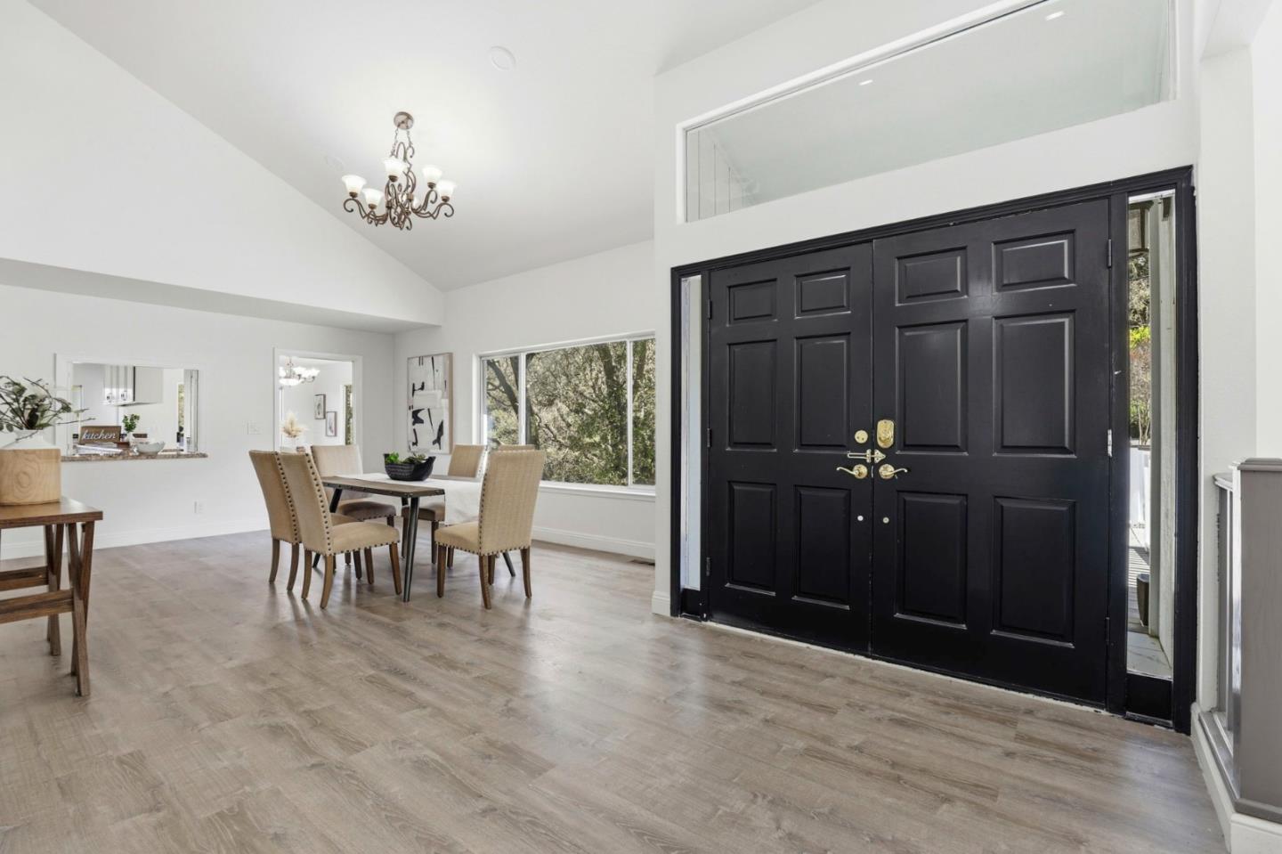 Detail Gallery Image 12 of 99 For 17112 Shady Lane Dr, Morgan Hill,  CA 95037 - 5 Beds | 4/1 Baths