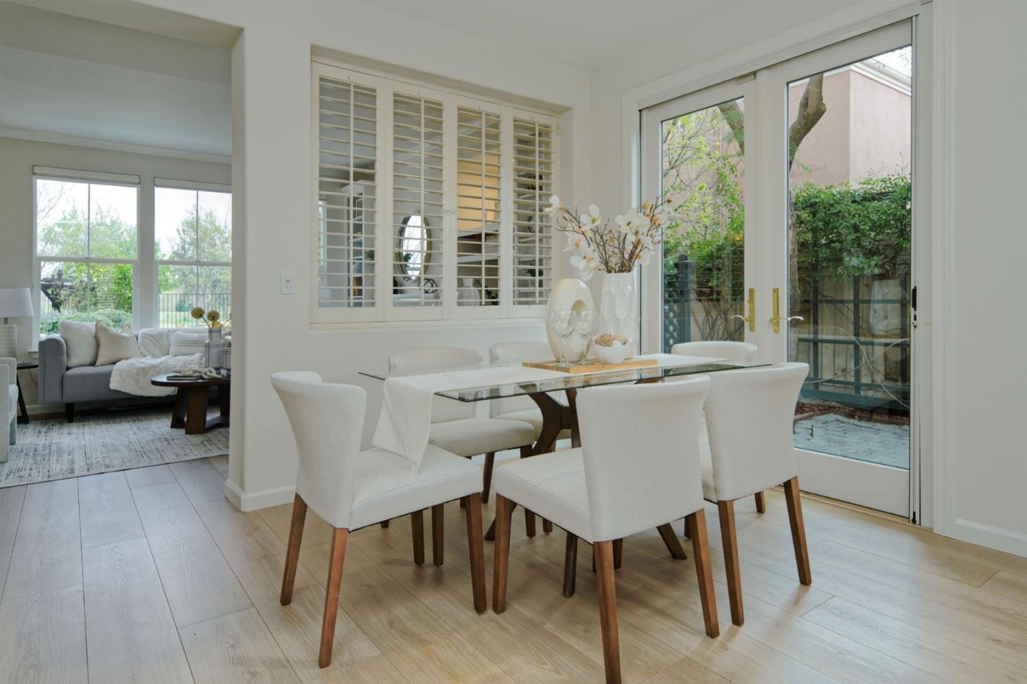 Detail Gallery Image 10 of 65 For 5805 Chambertin Dr, San Jose,  CA 95118 - 3 Beds | 2/1 Baths