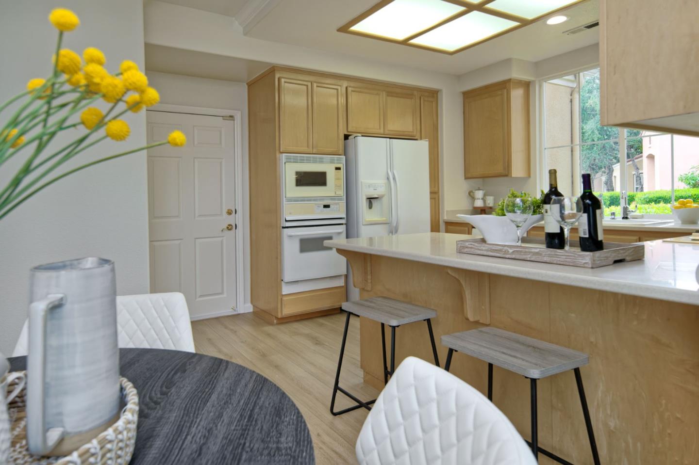 Detail Gallery Image 21 of 65 For 5805 Chambertin Dr, San Jose,  CA 95118 - 3 Beds | 2/1 Baths