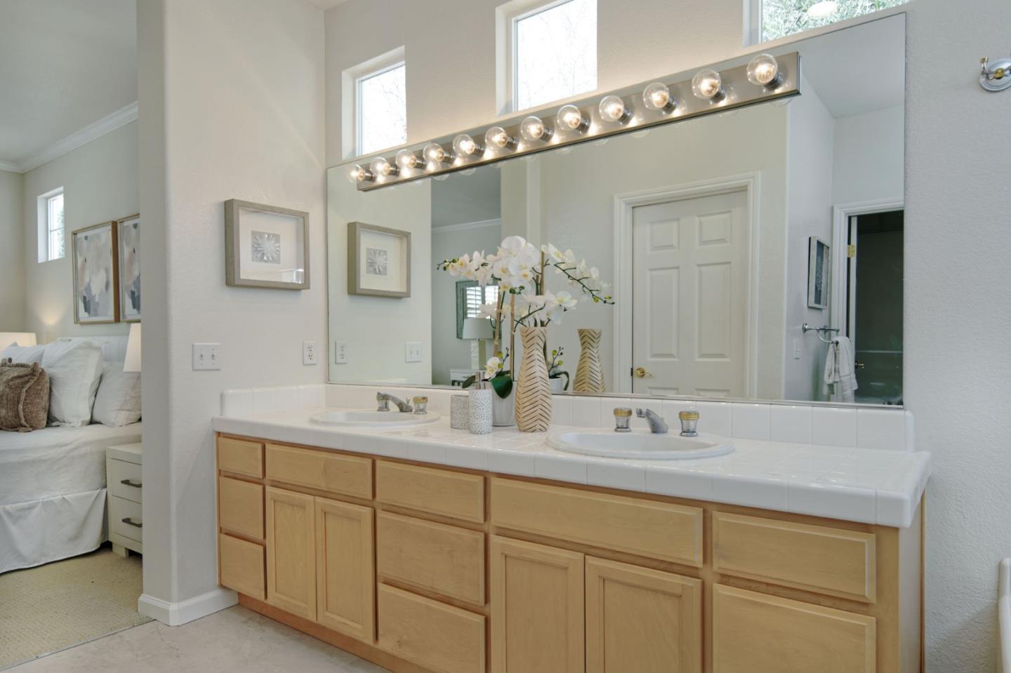 Detail Gallery Image 29 of 65 For 5805 Chambertin Dr, San Jose,  CA 95118 - 3 Beds | 2/1 Baths