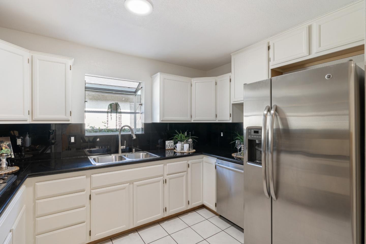 Detail Gallery Image 11 of 25 For 563 N 21st St, San Jose,  CA 95112 - 3 Beds | 2/1 Baths