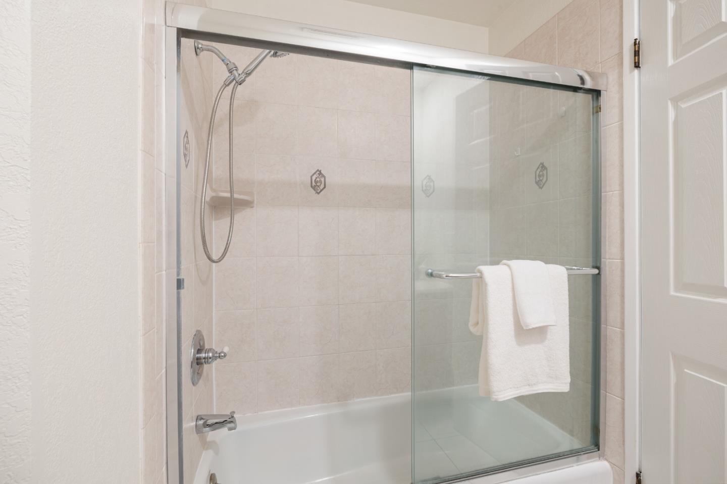 Detail Gallery Image 16 of 25 For 563 N 21st St, San Jose,  CA 95112 - 3 Beds | 2/1 Baths