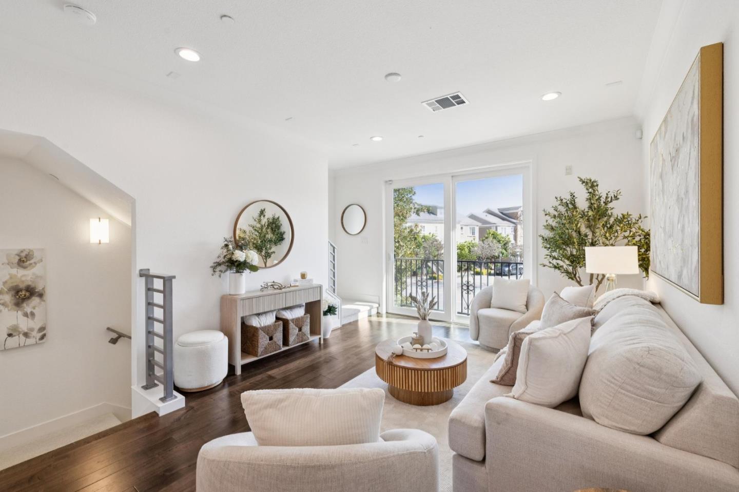 Photo #5: ML82036598 Listing: Photo #5