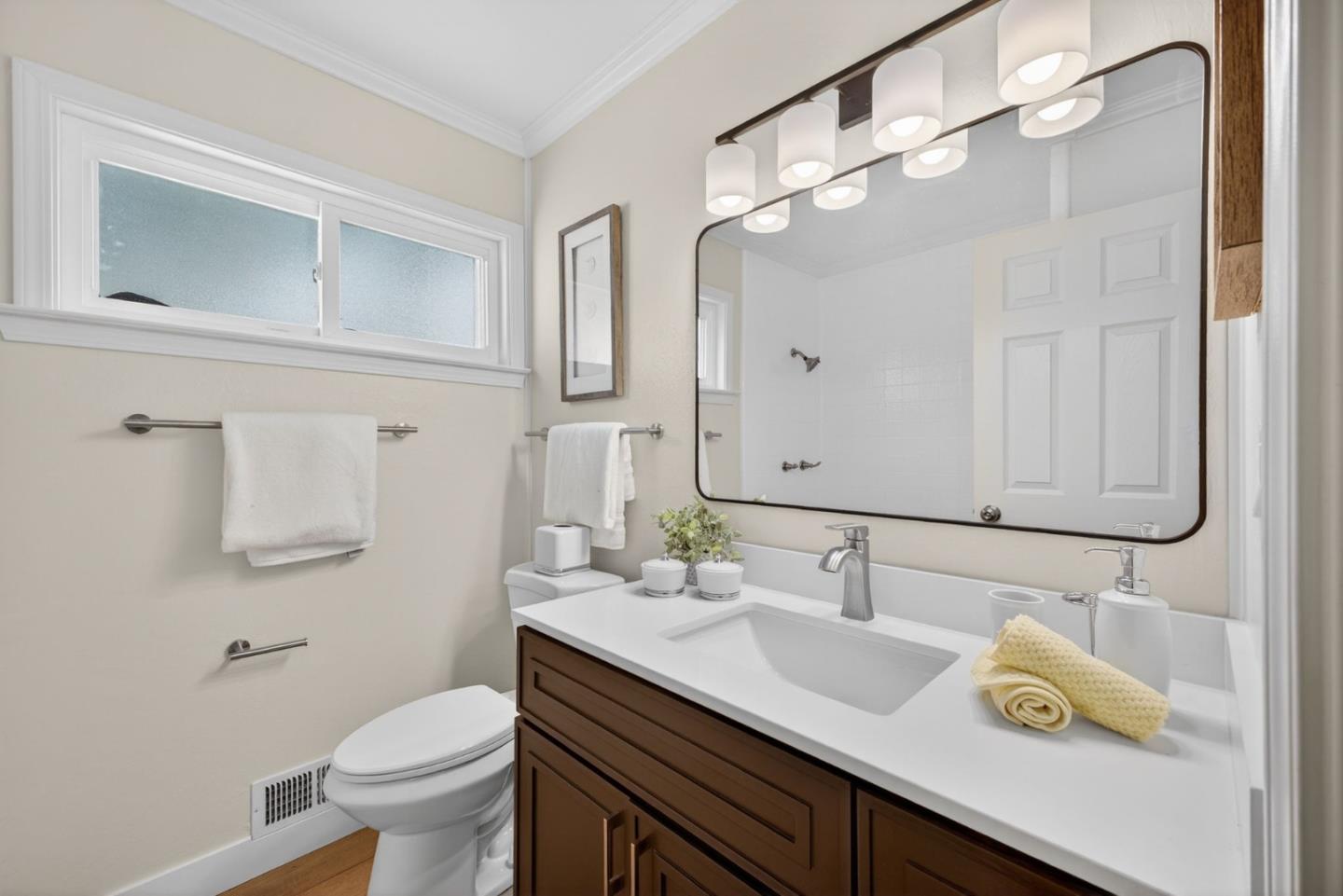 Detail Gallery Image 16 of 33 For 632 Lanfair Dr, San Jose,  CA 95136 - 5 Beds | 3 Baths