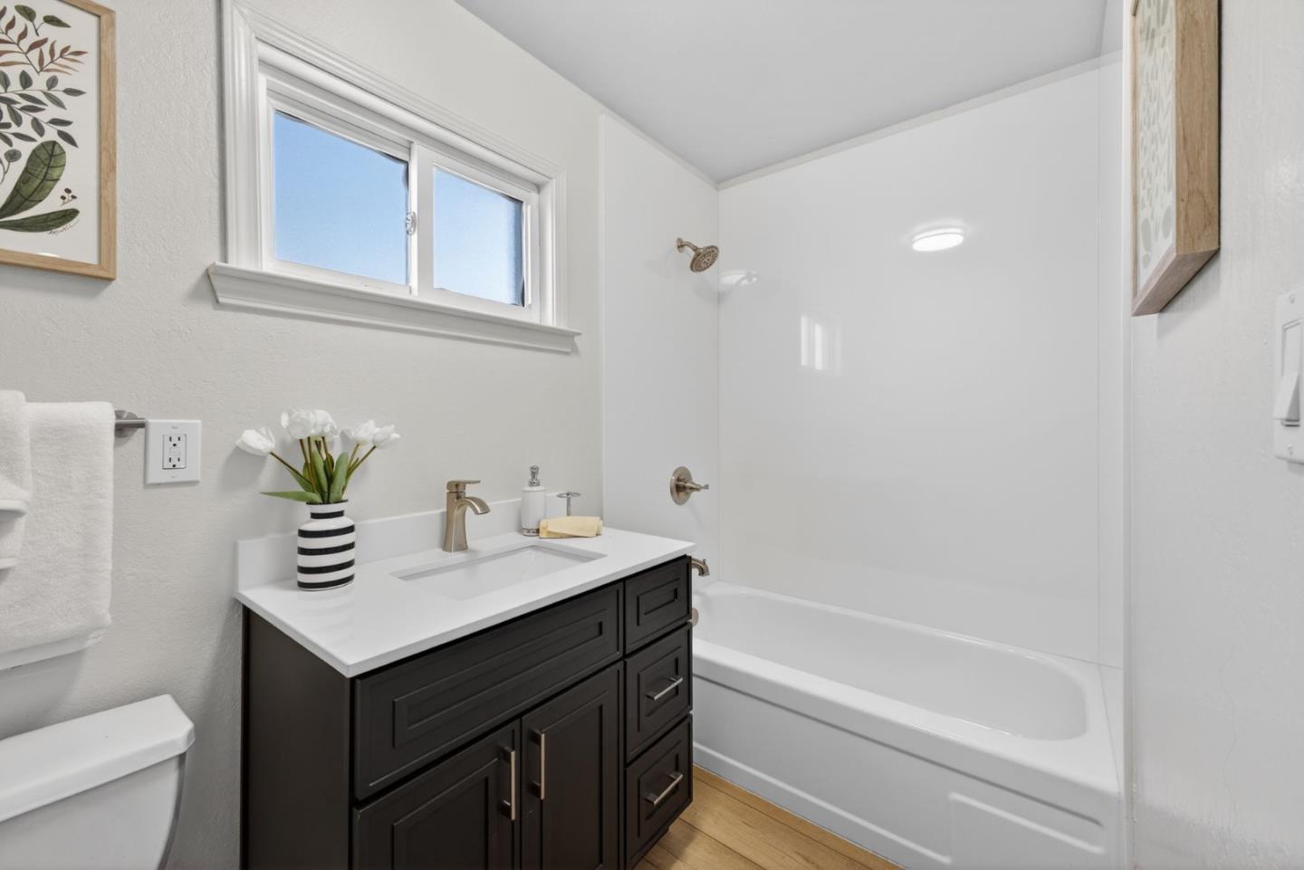 Detail Gallery Image 26 of 33 For 632 Lanfair Dr, San Jose,  CA 95136 - 5 Beds | 3 Baths