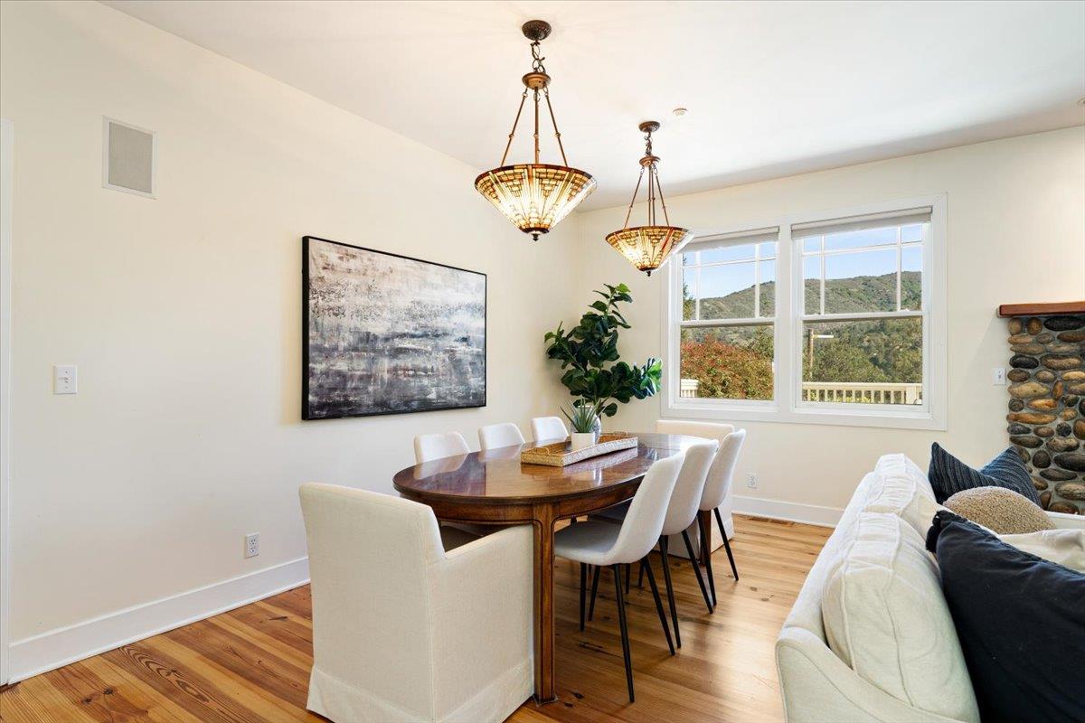 Detail Gallery Image 10 of 58 For 18101 Idylwild Rd, Los Gatos,  CA 95033 - 4 Beds | 2/1 Baths