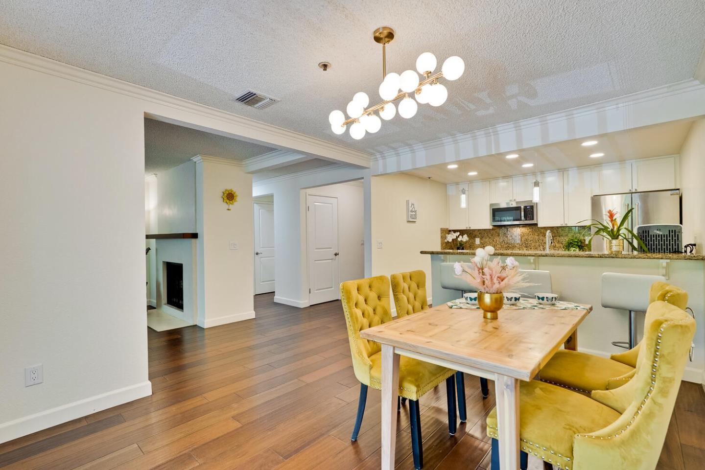 Detail Gallery Image 10 of 43 For 3715 Terstena Place #110,  Santa Clara,  CA 95051 - 2 Beds | 2 Baths