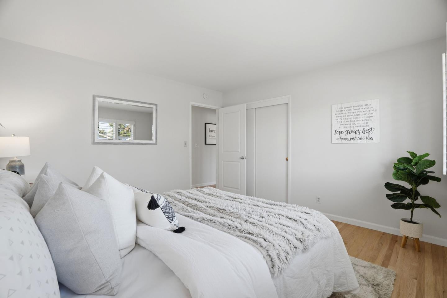 Detail Gallery Image 20 of 44 For 18940 Westview Dr, Saratoga,  CA 95070 - 3 Beds | 2/1 Baths