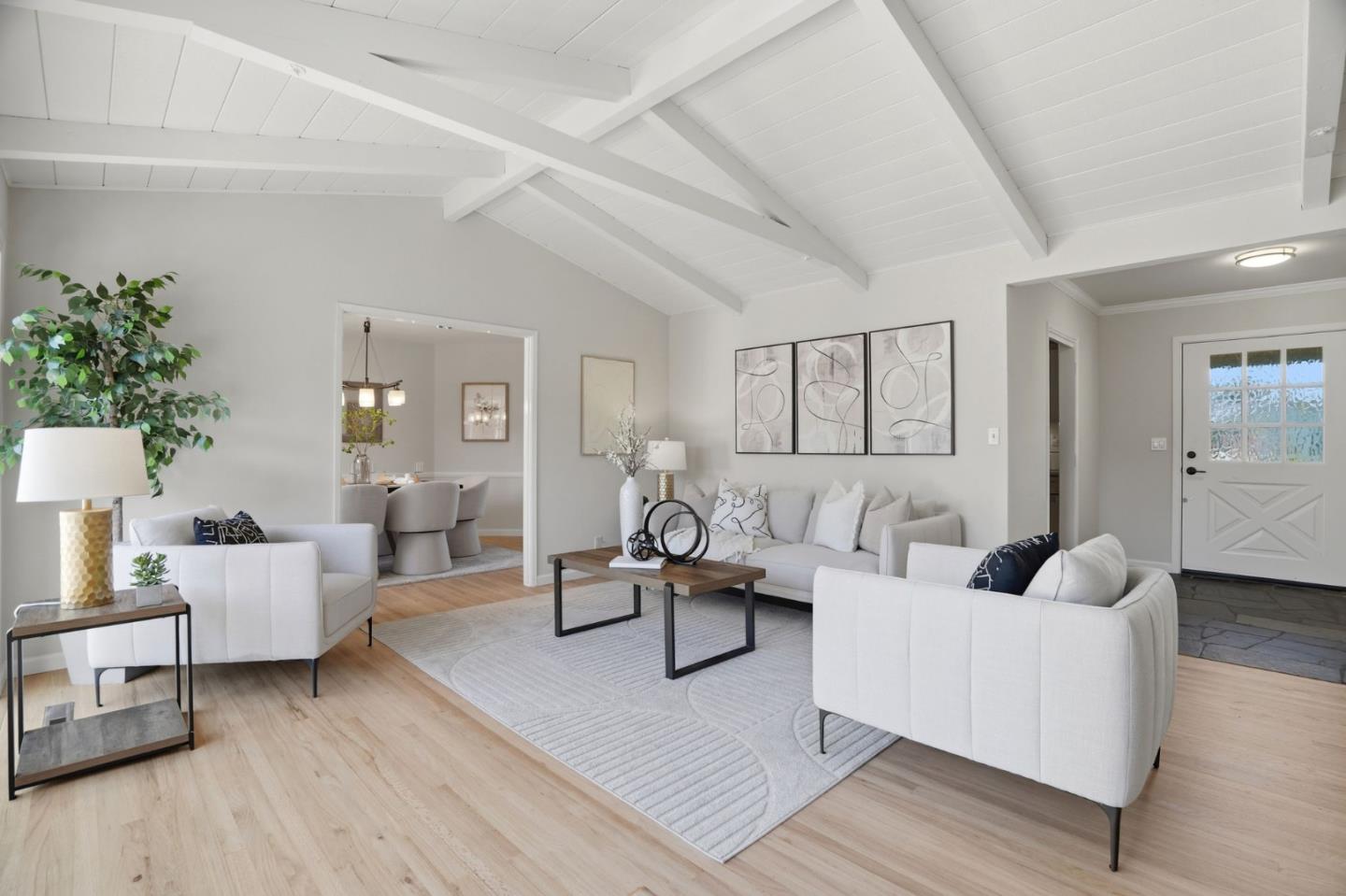 Detail Gallery Image 3 of 44 For 18940 Westview Dr, Saratoga,  CA 95070 - 3 Beds | 2/1 Baths