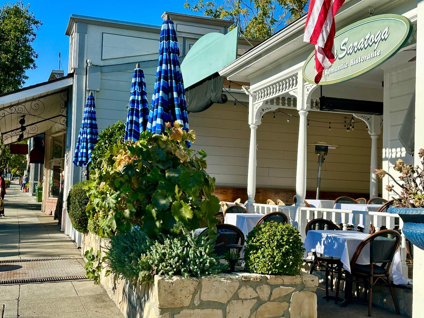 Detail Gallery Image 32 of 44 For 18940 Westview Dr, Saratoga,  CA 95070 - 3 Beds | 2/1 Baths