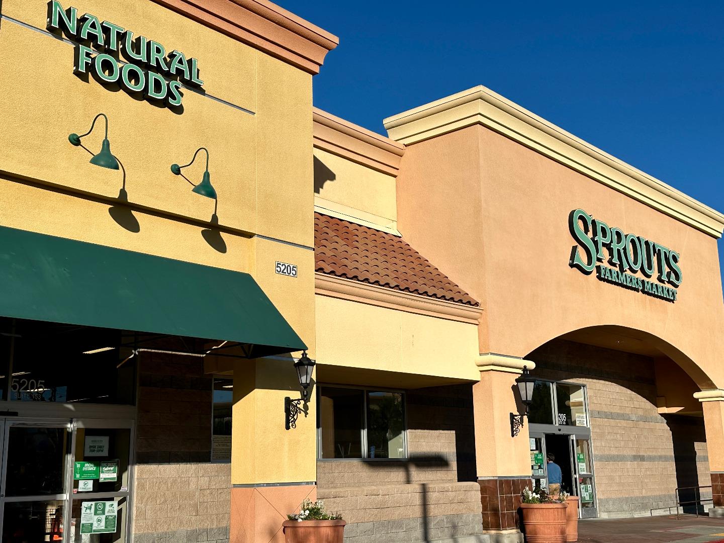 Detail Gallery Image 36 of 44 For 18940 Westview Dr, Saratoga,  CA 95070 - 3 Beds | 2/1 Baths