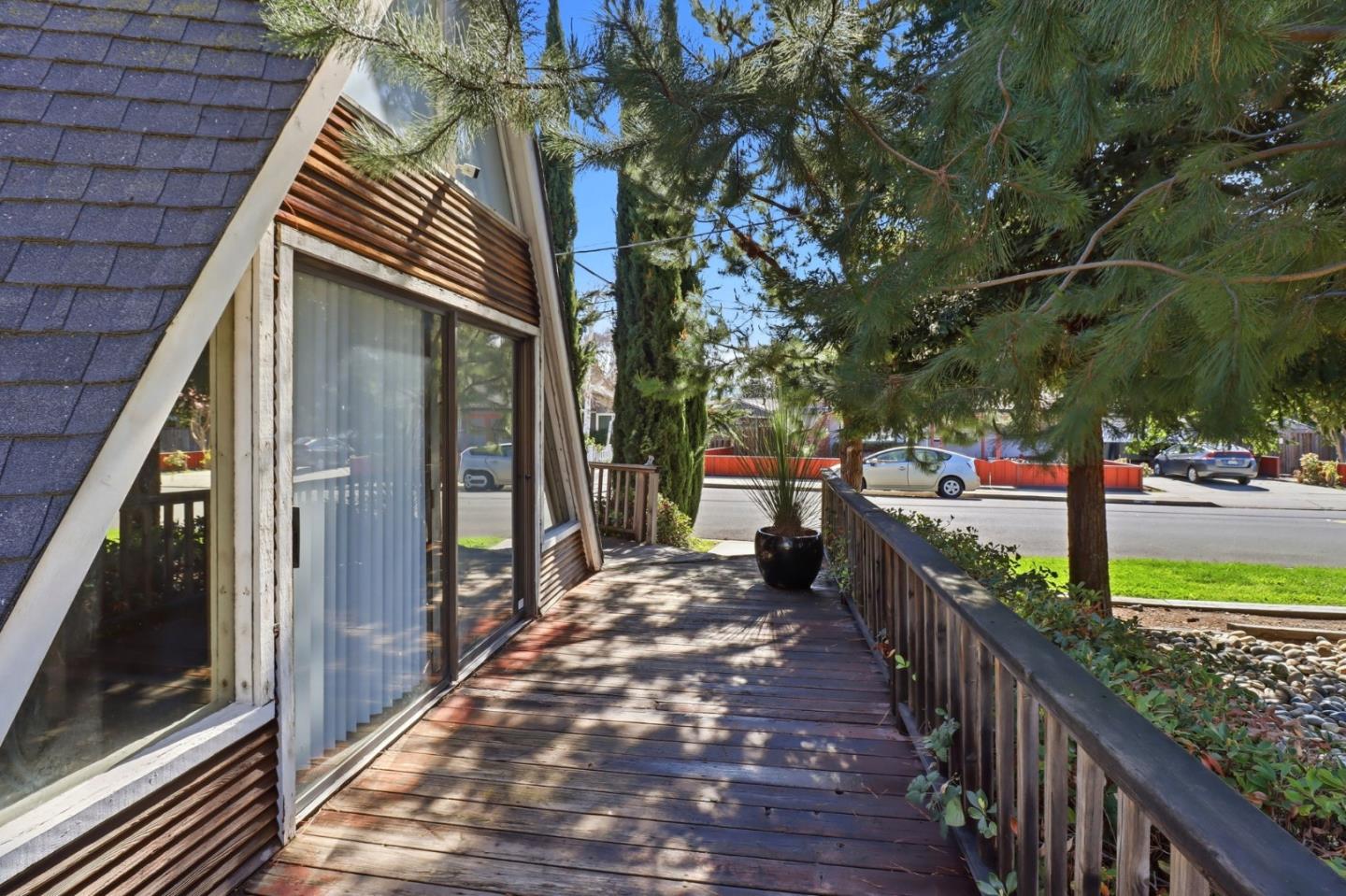 Detail Gallery Image 8 of 11 For 702 Minnesota Ave, San Jose,  CA 95125 - – Beds | – Baths