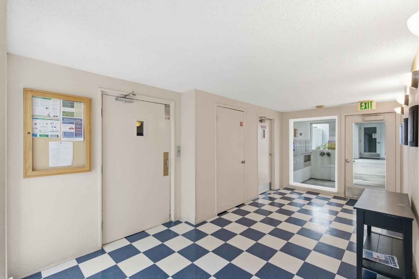 Detail Gallery Image 27 of 31 For 1075 Shell Blvd #7,  Foster City,  CA 94404 - 2 Beds | 2 Baths