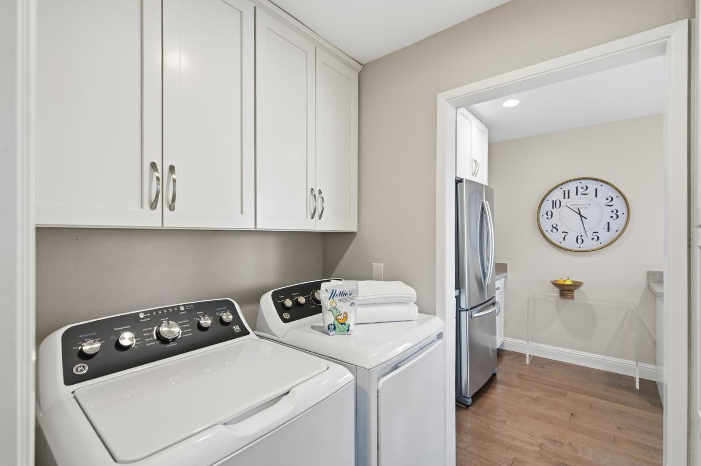 Detail Gallery Image 3 of 31 For 1075 Shell Blvd #7,  Foster City,  CA 94404 - 2 Beds | 2 Baths