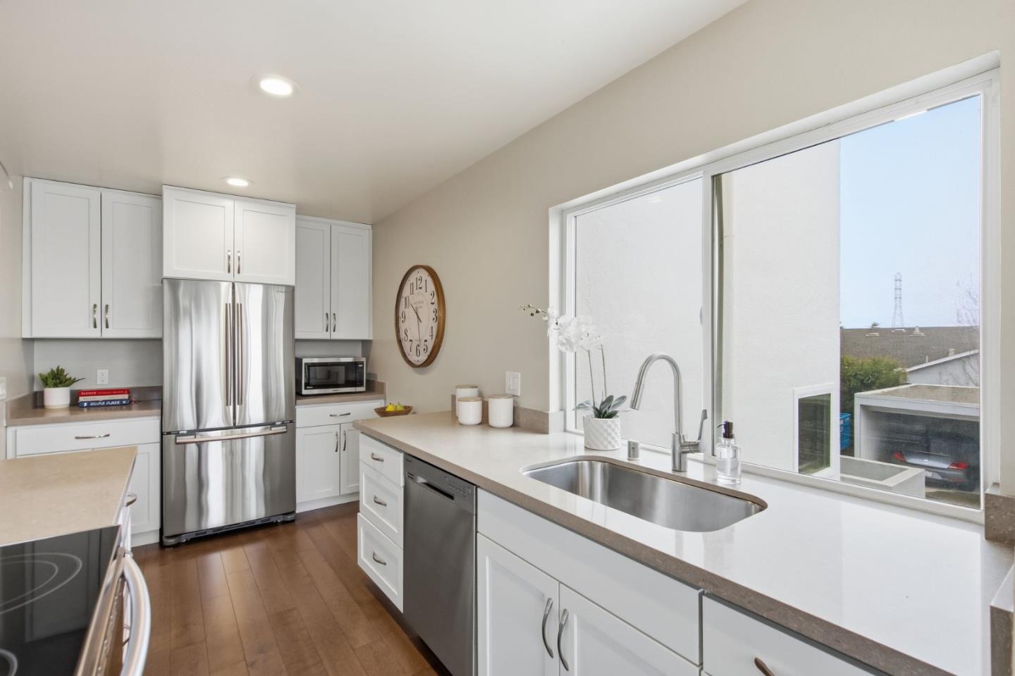 Detail Gallery Image 6 of 31 For 1075 Shell Blvd #7,  Foster City,  CA 94404 - 2 Beds | 2 Baths