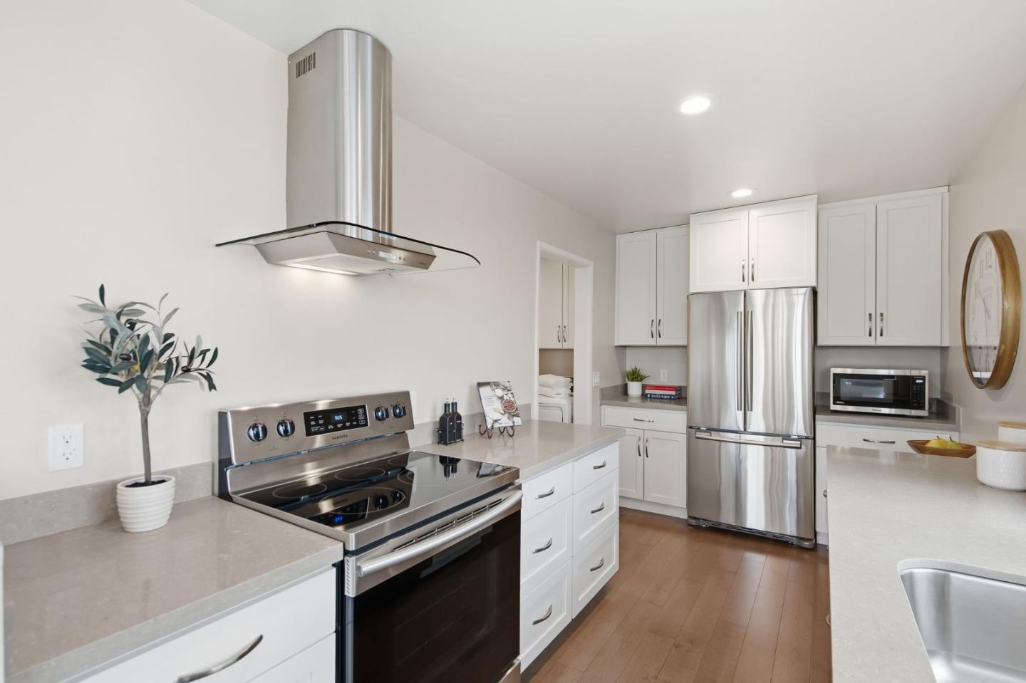 Detail Gallery Image 7 of 31 For 1075 Shell Blvd #7,  Foster City,  CA 94404 - 2 Beds | 2 Baths