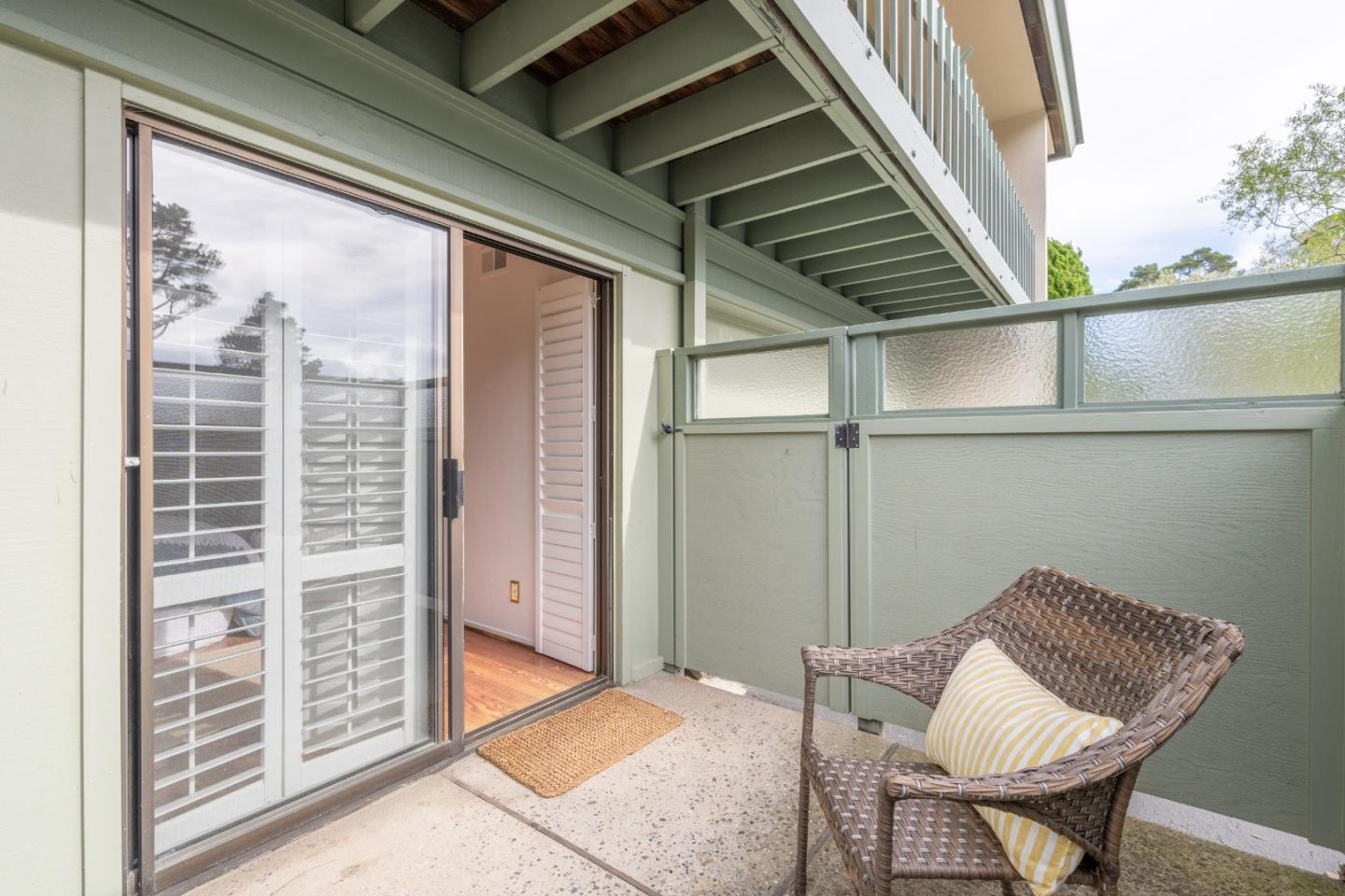 Detail Gallery Image 18 of 24 For 83 High Meadow Ln, Carmel,  CA 93923 - 3 Beds | 3 Baths