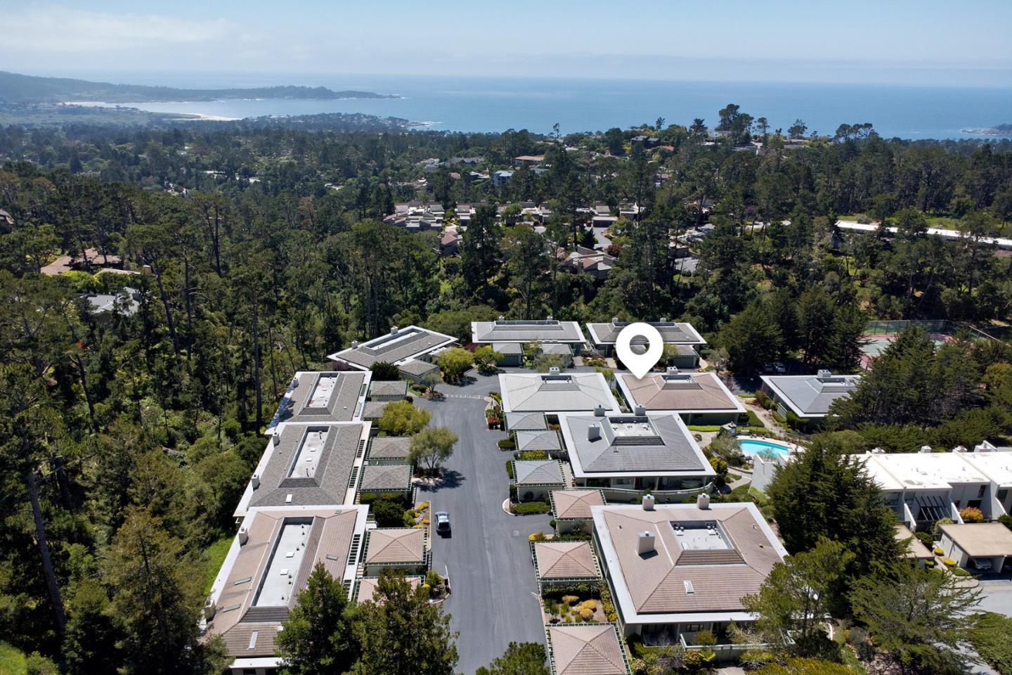 Detail Gallery Image 2 of 24 For 83 High Meadow Ln, Carmel,  CA 93923 - 3 Beds | 3 Baths