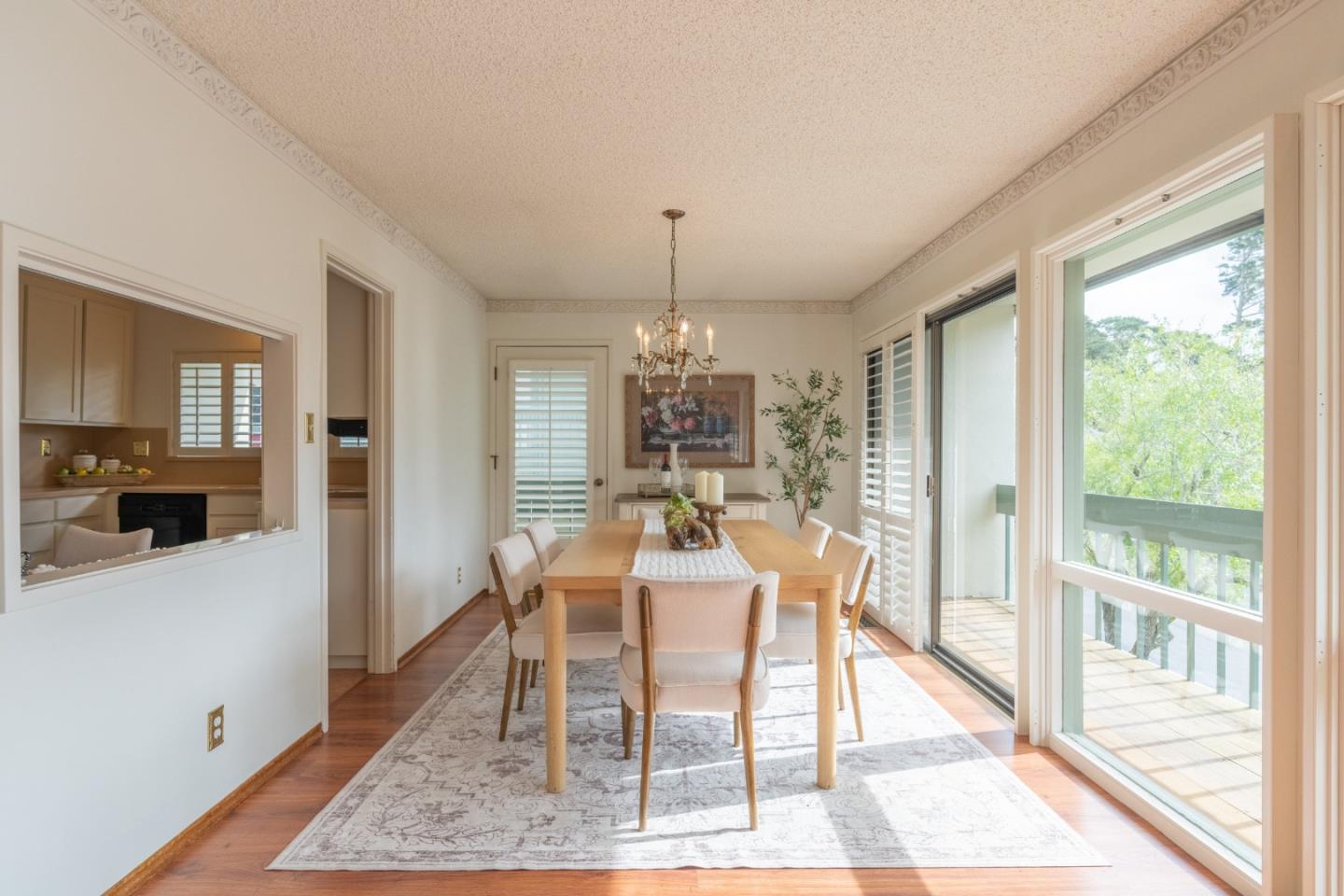 Detail Gallery Image 7 of 24 For 83 High Meadow Ln, Carmel,  CA 93923 - 3 Beds | 3 Baths