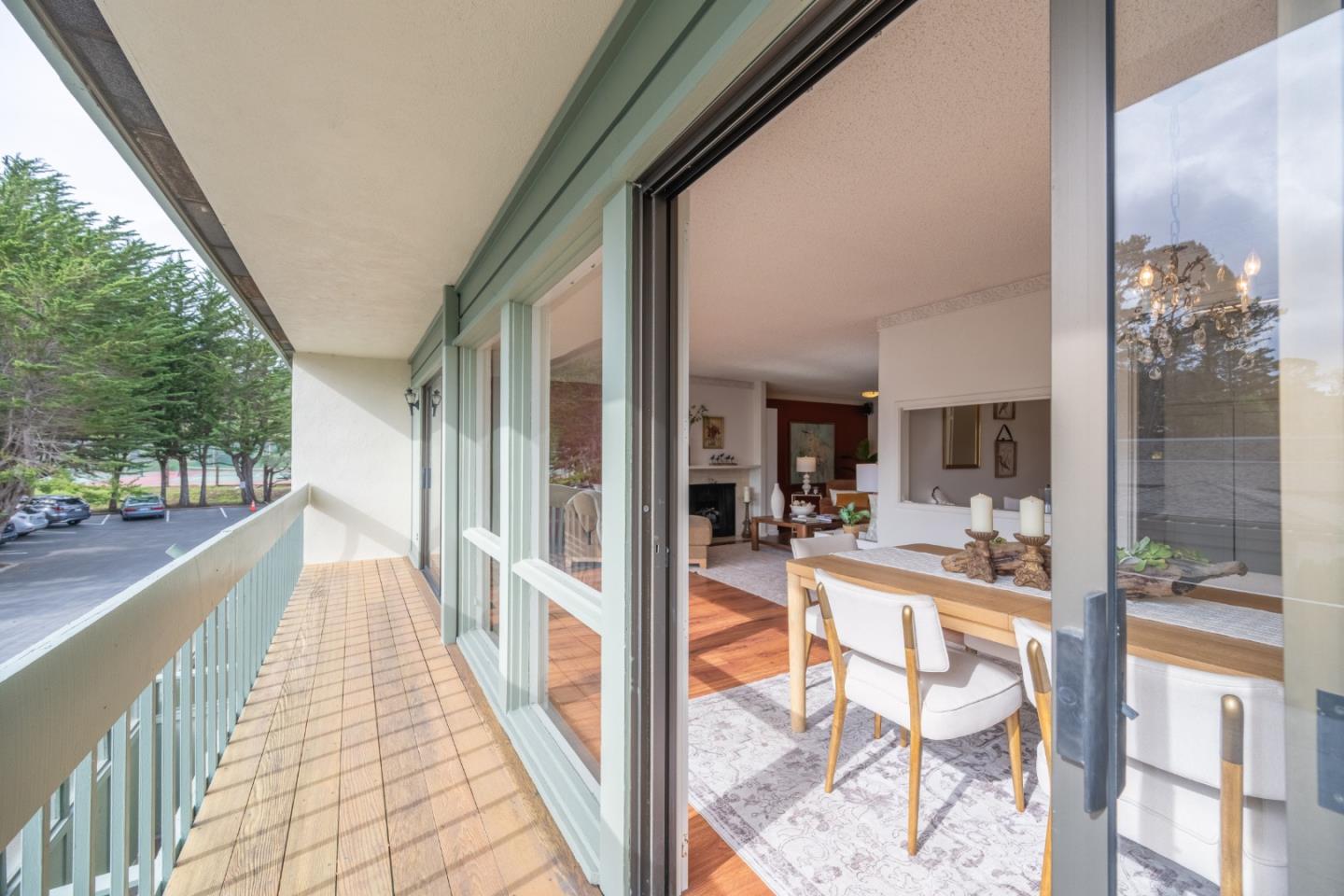 Detail Gallery Image 9 of 24 For 83 High Meadow Ln, Carmel,  CA 93923 - 3 Beds | 3 Baths