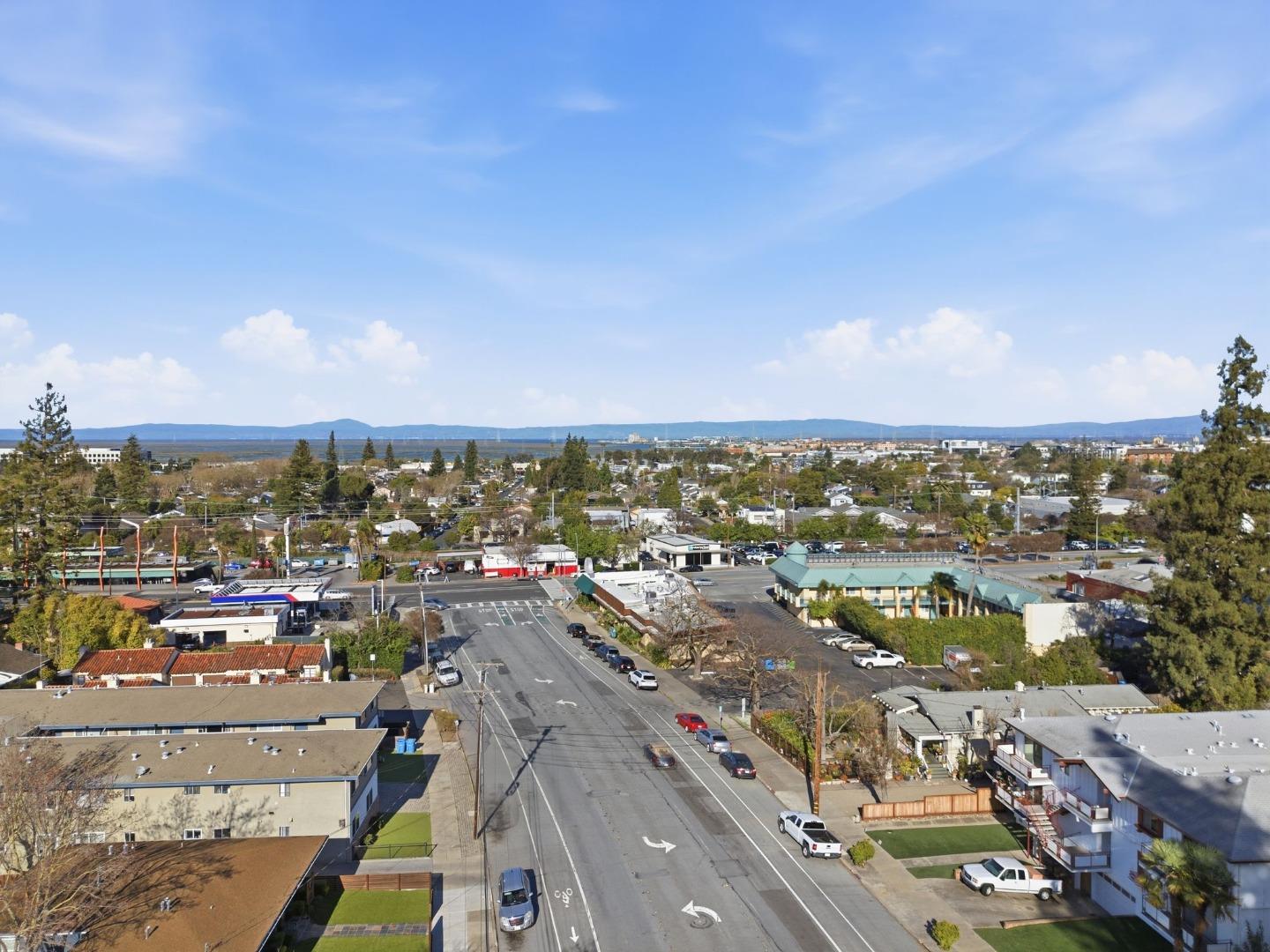 Detail Gallery Image 49 of 54 For 111 Wellesley Cres 2n,  Redwood City,  CA 94062 - 2 Beds | 2/1 Baths