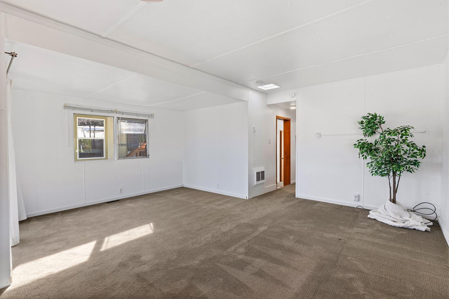 Detail Gallery Image 7 of 29 For 1190 7th Ave #9,  Santa Cruz,  CA 95062 - 2 Beds | 1 Baths