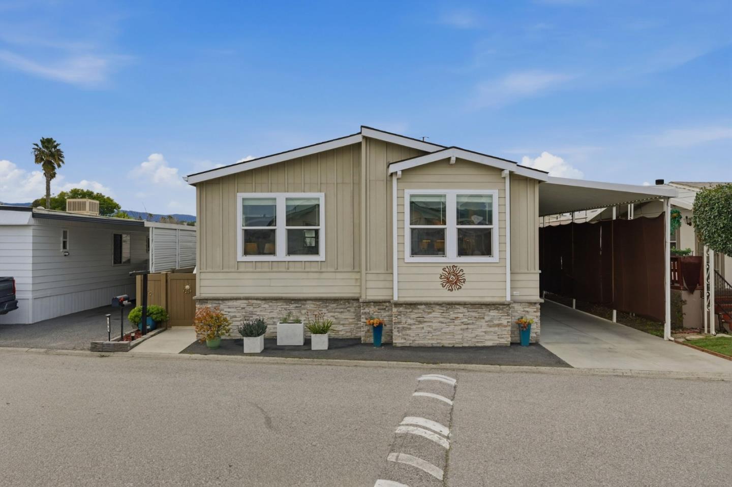 Detail Gallery Image 2 of 55 For 195 Blossom Hill Rd #161,  San Jose,  CA 95123 - 3 Beds | 2 Baths